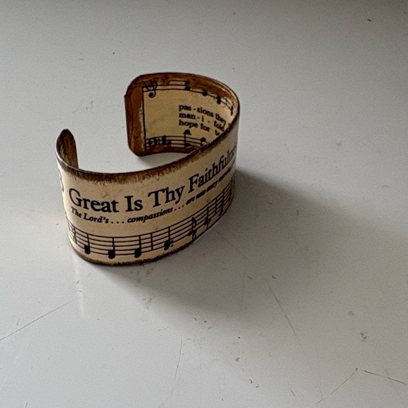 Musical Note Cuff Bracelet - Picture 2 of 5